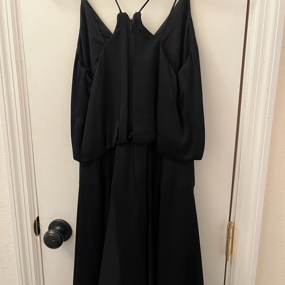 This little dress is brand, new, soft and cozy - Picture 4 of 5